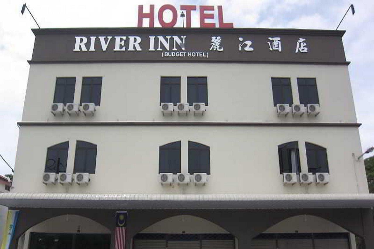 Oyo 301 River Inn Hotel Butterworth Exterior foto