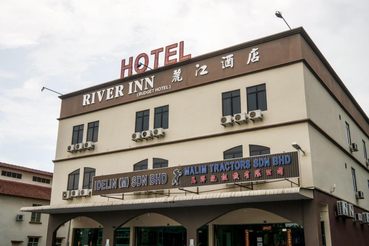 Oyo 301 River Inn Hotel Butterworth Exterior foto